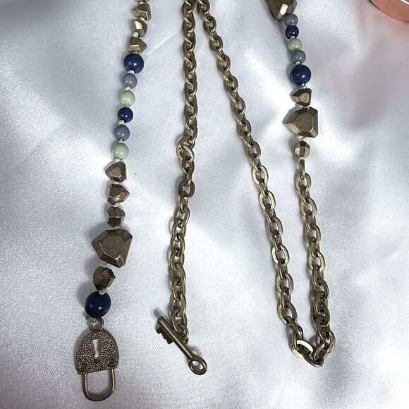 Vintage Brass Tone Acrylic Beaded Lock and Key Clasp - Picture 6 of 7